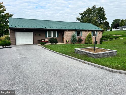 949 Snyder Road, MOUNT JOY, PA, 17552 | Card Image