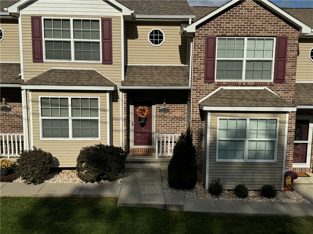 2nd St, Jeannette, PA 15644