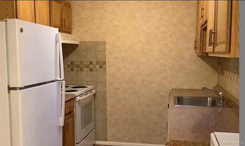 b-167 Newcastle Ct, Ridge, NY, 11961-1519 | Card Image