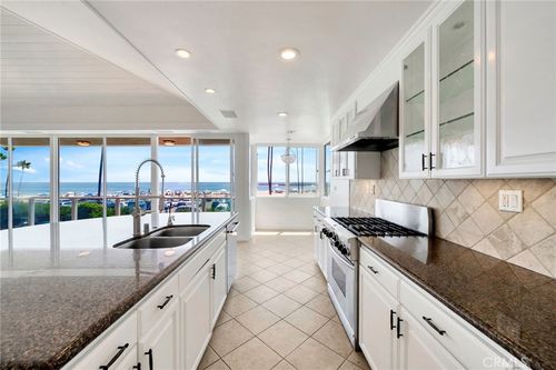 a-3116 Breakers Dr, Corona del Mar, CA, 92625-3207 | Card Image
