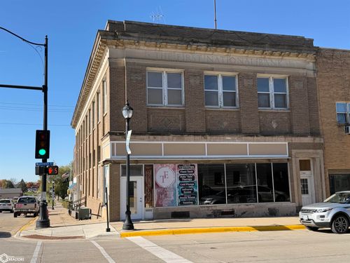 1300 Edgington Ave, Eldora, IA, 50627-1620 | Card Image