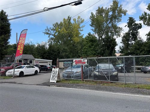 38 Little Britain Rd, Newburgh, NY, 12550-5112 | Card Image