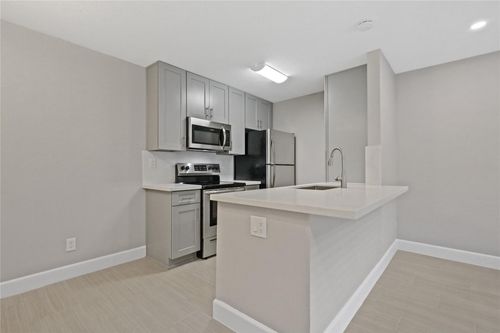 apt-45-2201 Fountain View Dr, Houston, TX, 77057-3613 | Card Image
