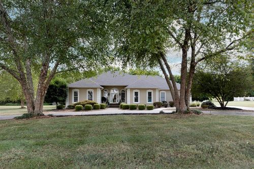 148 Keeneland Ct, Bowling Green, KY, 42104-7592 | Card Image