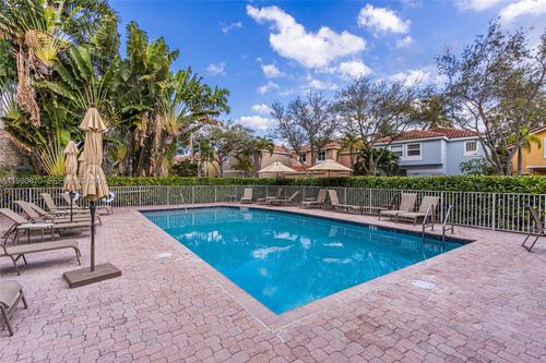 1550 N Trafalgar Cir, Hollywood, FL, 33020-2525 | Card Image