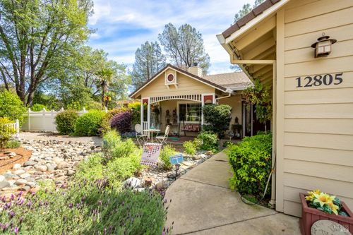 12805 Melonbank Dr, Redding, CA, 96003-7768 | Card Image