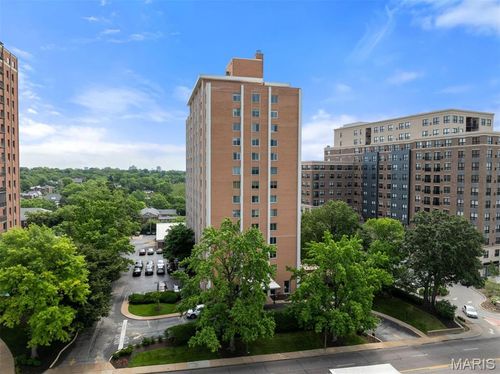 apt-10b-900 S Hanley Rd, Clayton, MO, 63105-2668 | Card Image