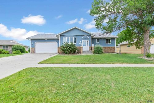 4158 Wisconsin Ave, Rapid City, SD, 57701-7719 | Card Image