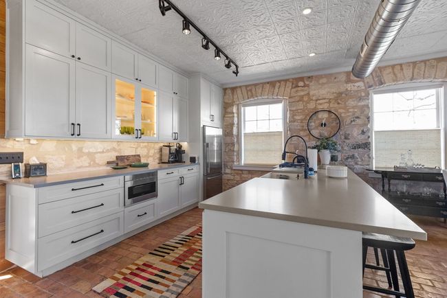 125 W San Antonio St, Home with 2 bedrooms, 3 bathrooms and 2 parking in Fredericksburg TX | Image 28