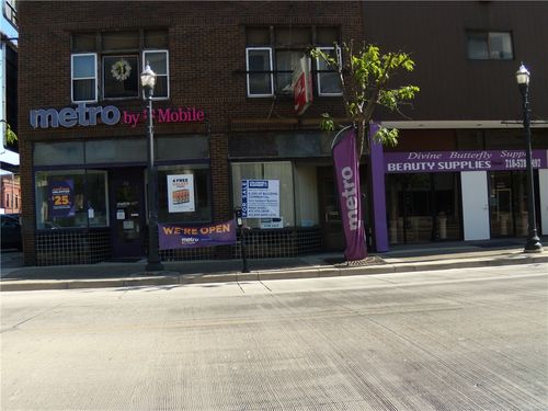 28 E Washington Street, New Castle, PA, 16101 | Card Image