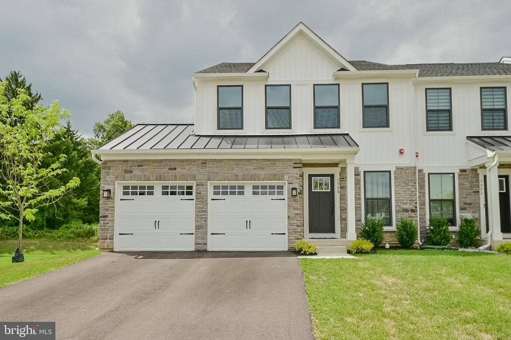 Milltown Cir, Cheltenham, PA 19012