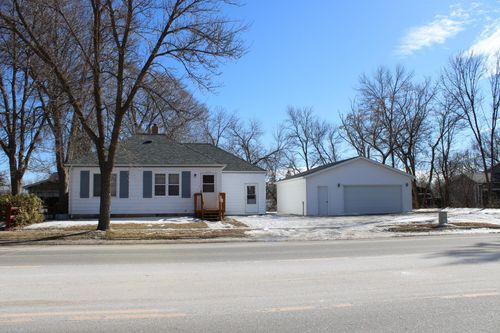 314 Riverside Ave, Thief River Falls, MN, 56701-2826 | Card Image
