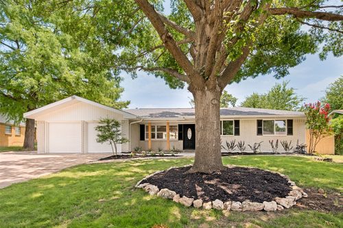 1717 Monaco Dr, Arlington, TX, 76010-4717 | Card Image