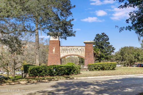 126-4480 Deerwood Lake Pkwy, JACKSONVILLE, FL, 32216-2247 | Card Image