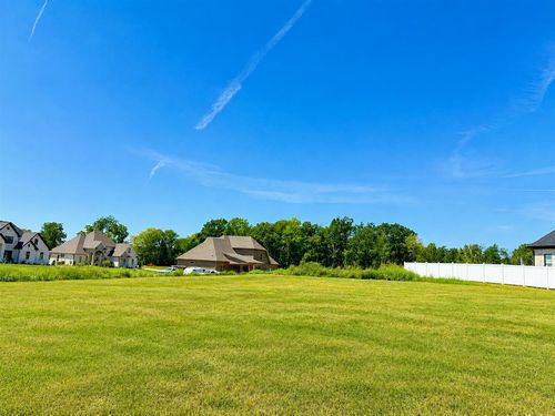 lot-233-south-glen-gables-3255 Upper Gable Dr, Bowling Green, KY, 42101-3036 | Card Image