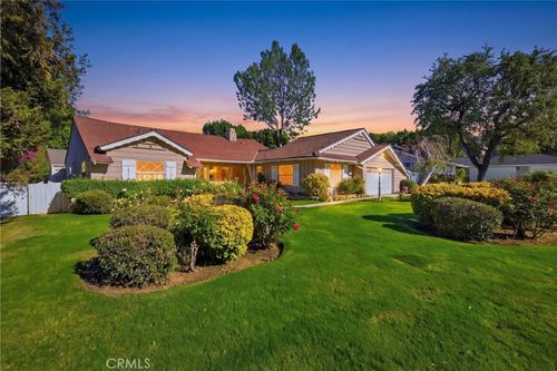 5430 Corbin Ave, Tarzana, CA, 91356-2927 | Card Image