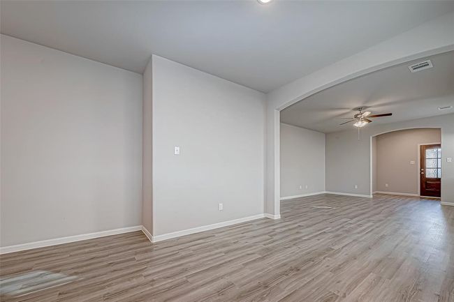 27076 Badger Way, House other with 3 bedrooms, 2 bathrooms and 2 parking in Magnolia TX | Image 12