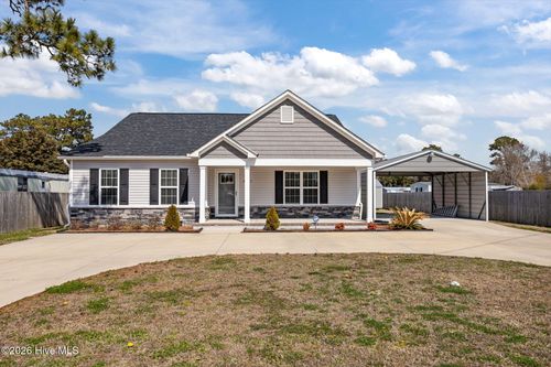 621 W Beaufort Rd, Beaufort, NC, 28516-8629 | Card Image