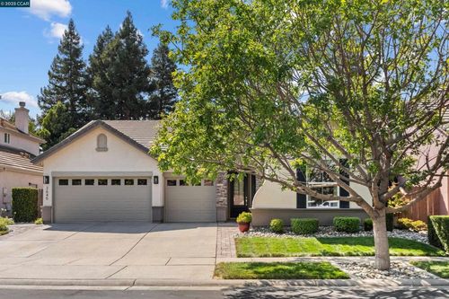 2645 Burnaby Way, Sacramento, CA, 95833-3909 | Card Image