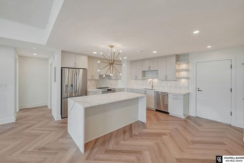 1010-128 N 13th St, Lincoln, NE, 68508-1562 | Card Image