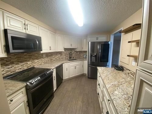 1836 Harmon Cove Tower, Secaucus, NJ, 07094 | Card Image