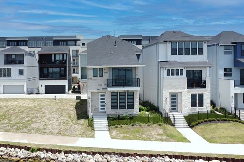 528 Secretariat Dr, Rowlett, TX, 75088-1424 | Card Image