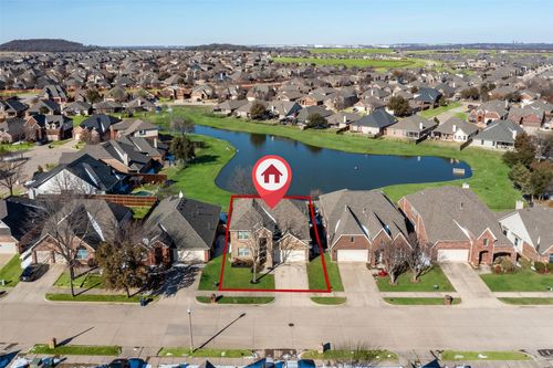 5712 Meadowglen Dr, Argyle, TX, 76226-2255 | Card Image
