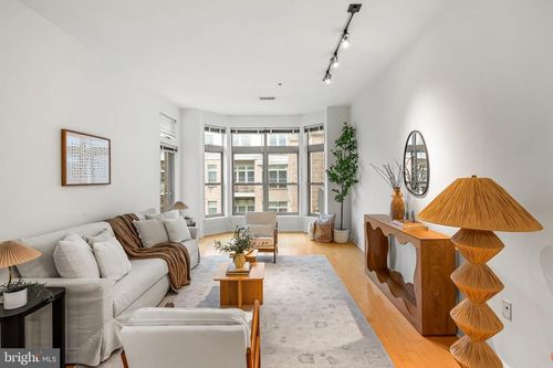 apt-314-1209 N Charles St, BALTIMORE, MD, 21201-5659 | Card Image