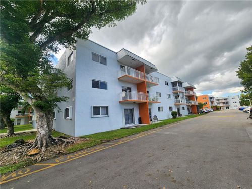 303-c-11309 Sw 200th St, Miami, FL, 33157-8434 | Card Image
