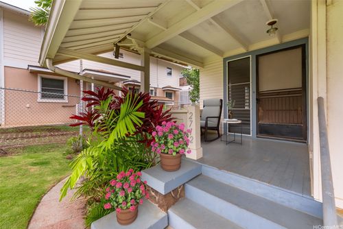2712 Pulena Pl, Honolulu, HI, 96822-1639 | Card Image