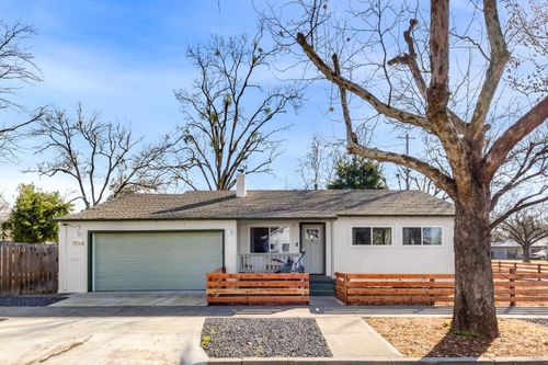 704 6th Street, Davis, CA, 95616 | Card Image
