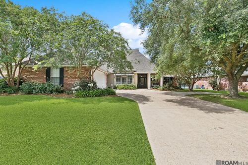 19025 Vignes Lake Ave, Baton Rouge, LA, 70817-7650 | Card Image
