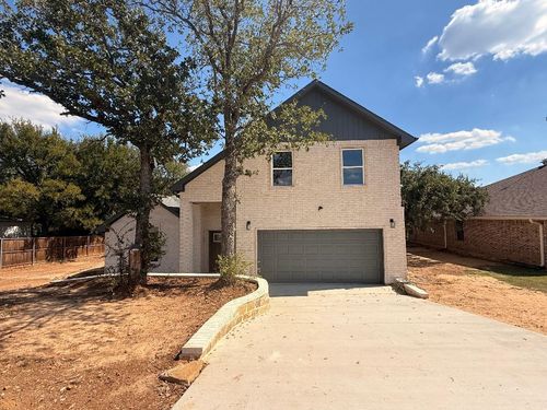 504 Bellaire Cir, Mineral Wells, TX, 76067-9534 | Card Image