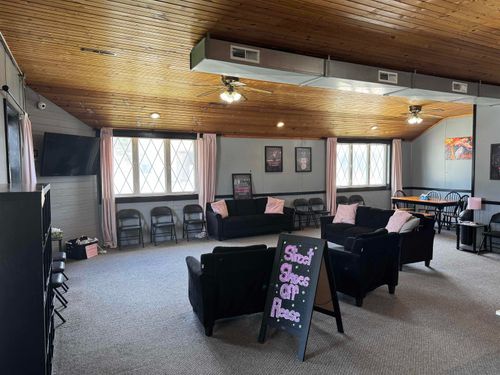 230 S State Street, Denver, IA, 50622 | Card Image