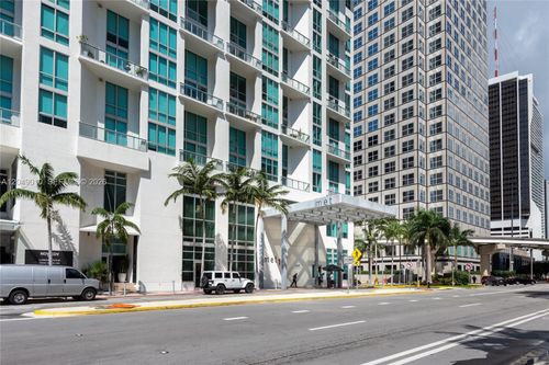 t-2814-300 S Biscayne Blvd, Miami, FL, 33131-5312 | Card Image