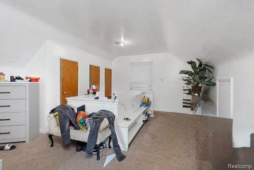 5271 Marseilles St, Detroit, MI, 48224-1317 | Card Image