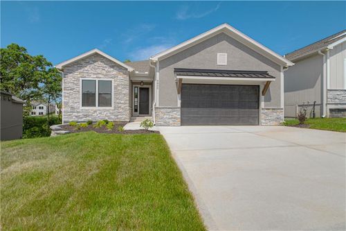 4830 Nw Huonker Ct, Riverside, MO, 64150-0001 | Card Image