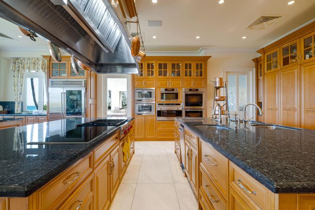 1280 S Ocean Boulevard, House other with 9 bedrooms, 17 bathrooms and null parking in Manalapan FL | Image 28