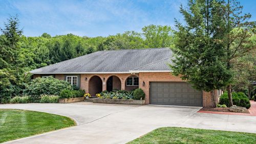 2160 Cambria Mill Rd, Granville, OH, 43023-9335 | Card Image