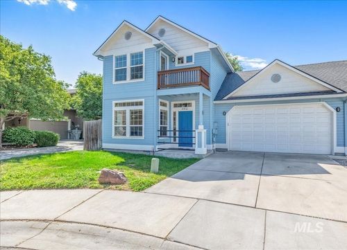 2910 N Saint James Pl, Boise, ID, 83703-4369 | Card Image