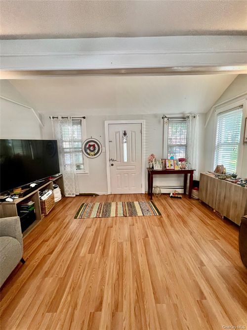 22 74th St, East Elmhurst, NY, 11370-1106 | Card Image