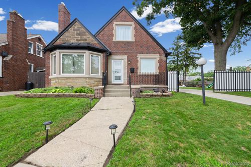 19371 Monica St, Detroit, MI, 48221-1721 | Card Image