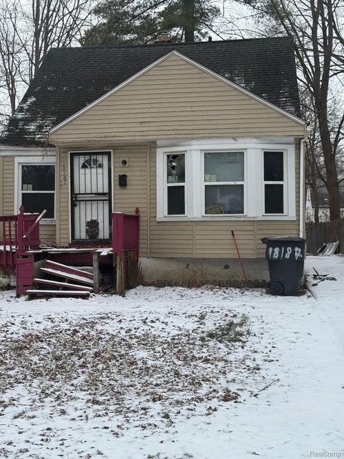 18187 Stout St, Detroit, MI, 48219-3444 | Card Image
