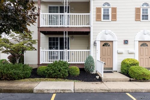 i1-400 West Ave, West Seneca, NY, 14224-2046 | Card Image