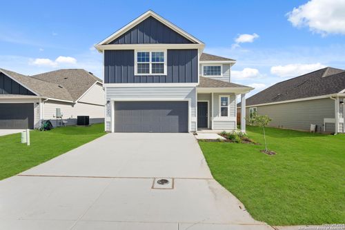 109 Lina Way, Seguin, TX, 78155-3330 | Card Image