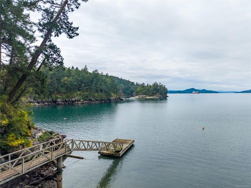 100 Boot Cove Rd, Saturna Island, BC, V0N2Y0 | Card Image