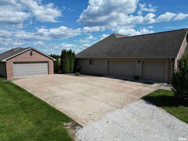 13202 N Kelstadt Rd, House other with 3 bedrooms, 4 bathrooms and null parking in Brimfield IL | Image 62