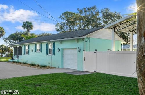 1146 Riverside Dr, DAYTONA BEACH, FL, 32117-2724 | Card Image