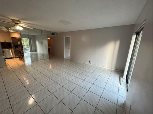 apt-221-5731 Nw 37th St, Virginia Gardens, FL, 33166-5985 | Card Image