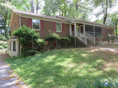 8379 Quailfield Rd, Mechanicsville, VA, 23116-2438 | Card Image